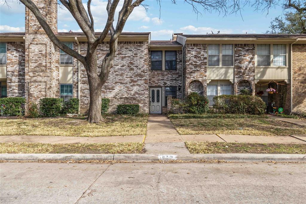 Woodhaven Twnhs Rev - Residential