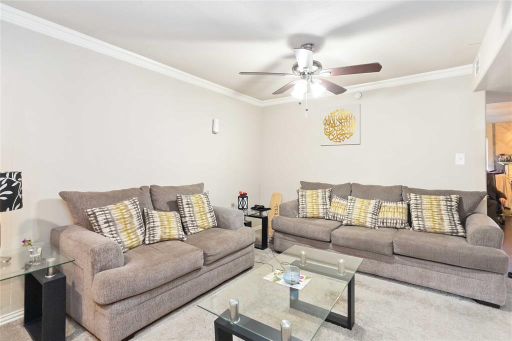 Woodhaven Twnhs Rev - Residential