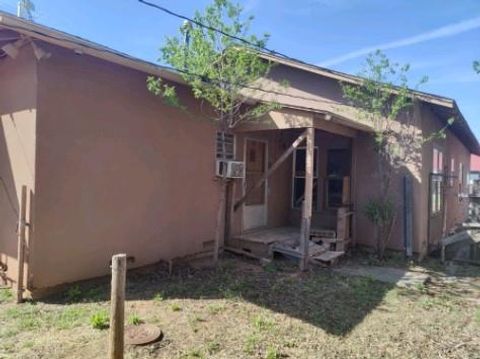 102 W Wharton Avenue Electra TX 76360