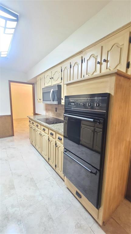 2728 Cross Bend Road