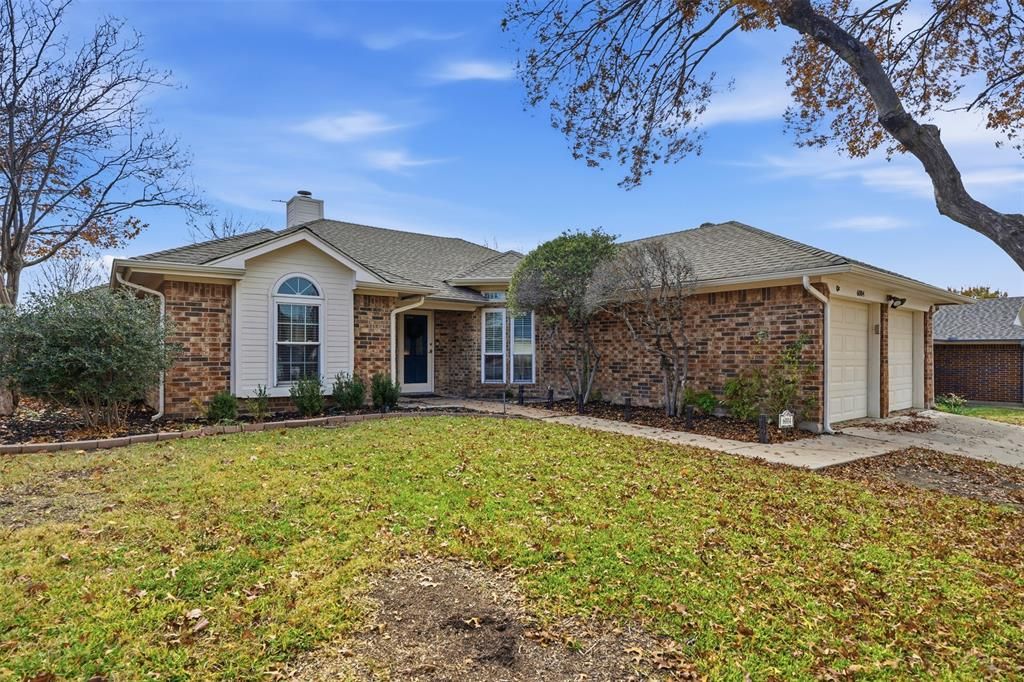 Photo of 6004 Sundown Drive, Watauga, TX 76148 (MLS # 21138889)