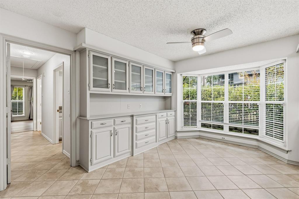 6737 Lake Shore Drive