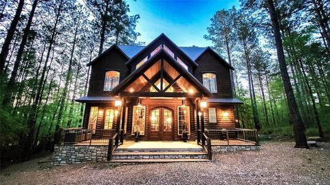 A home in Broken Bow