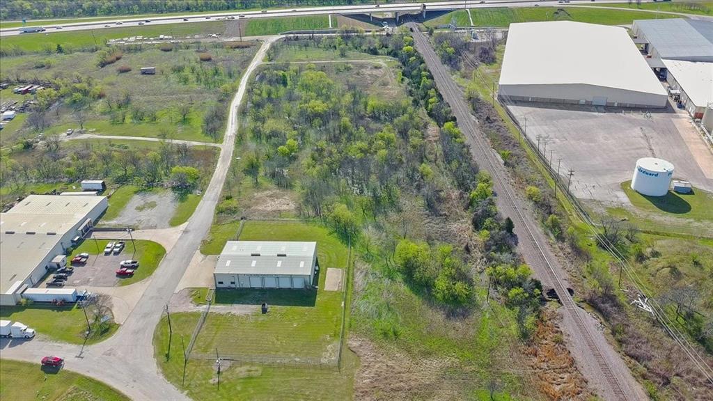 Corsicana - Commercial Sale