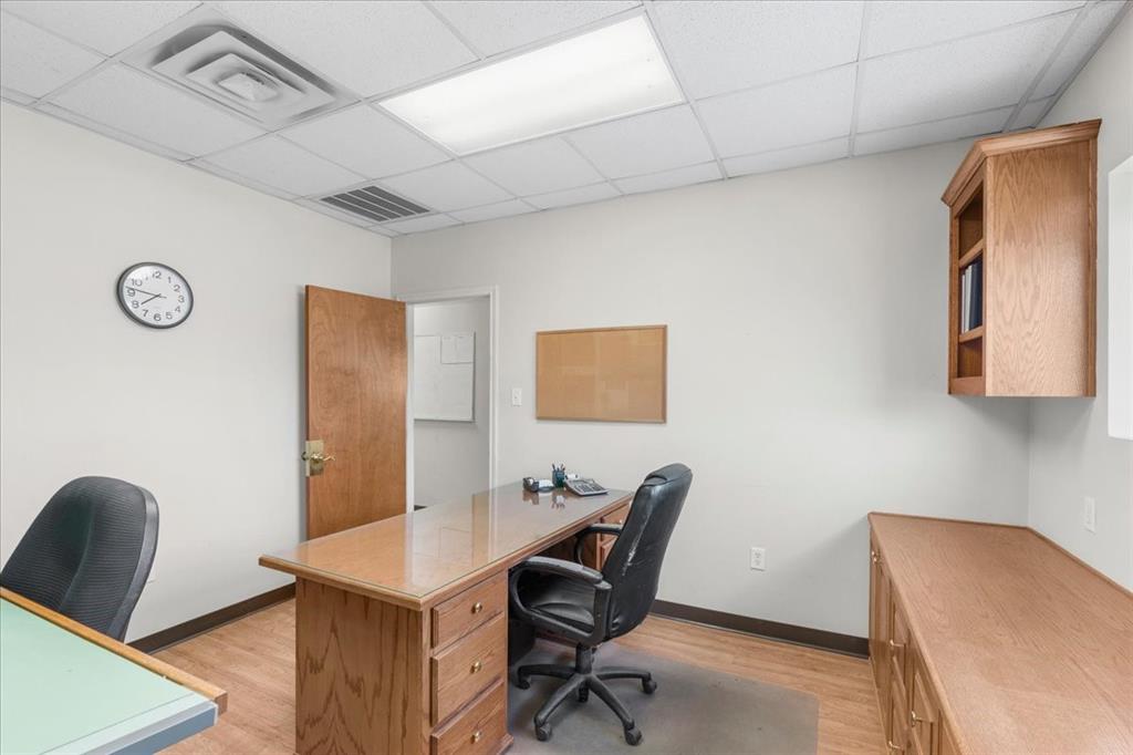 Corsicana - Commercial Sale