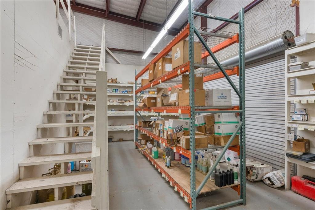 Corsicana - Commercial Sale