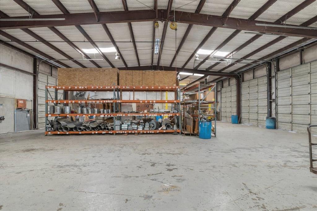 Corsicana - Commercial Sale