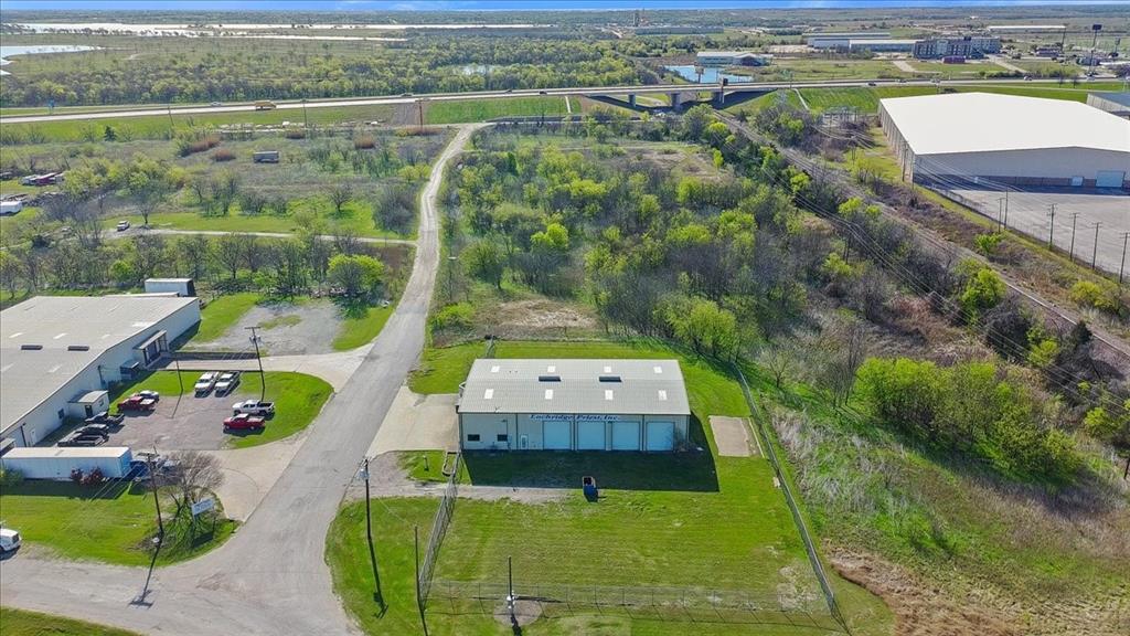 Corsicana - Commercial Sale