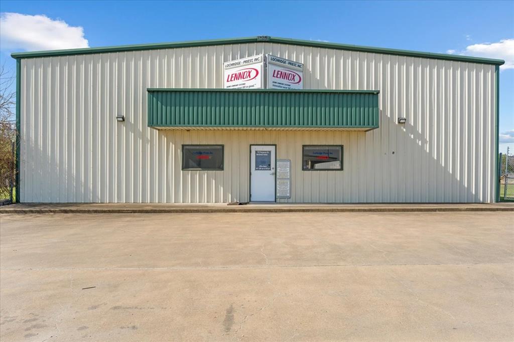 Corsicana - Commercial Sale