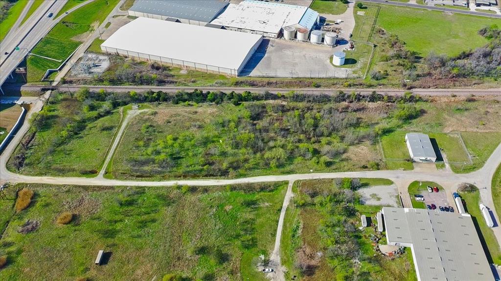 Corsicana - Commercial Sale