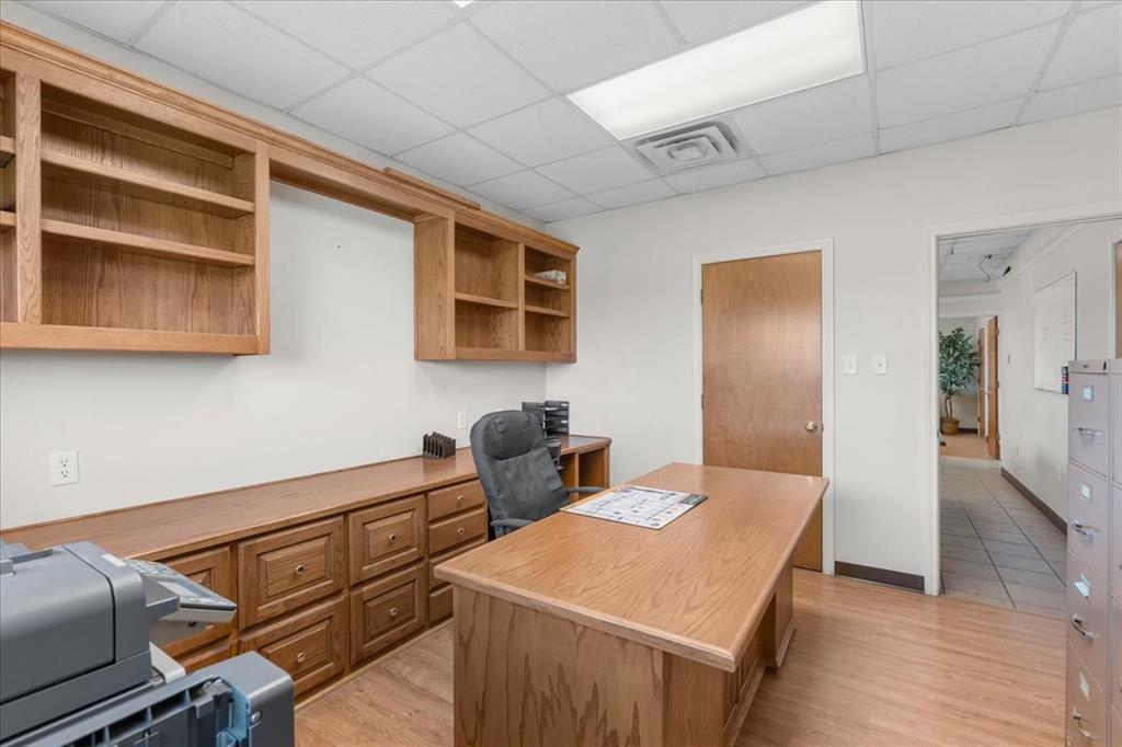 Corsicana - Commercial Sale