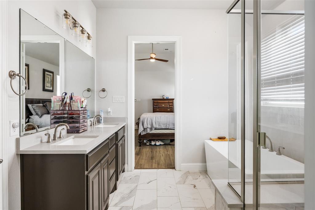 Lakes of River Trls East - Residential