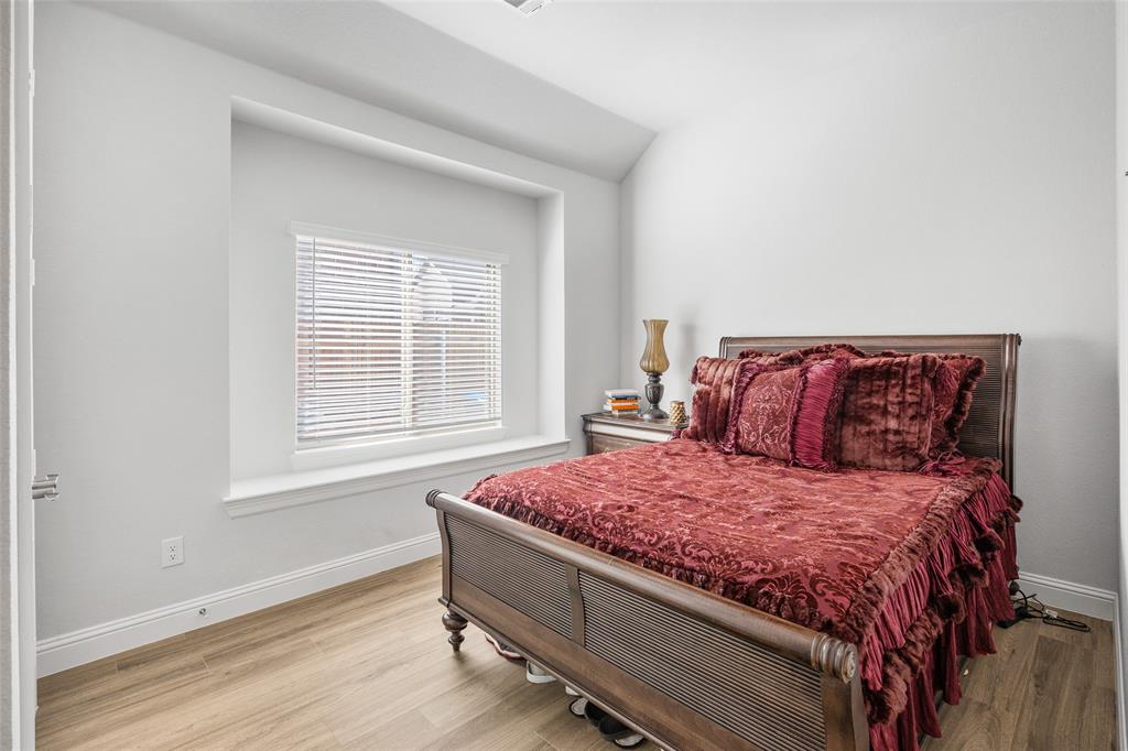 Lakes of River Trls East - Residential