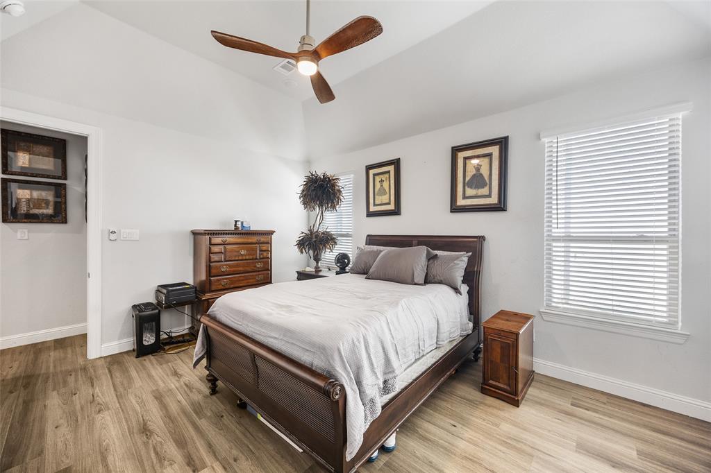 Lakes of River Trls East - Residential