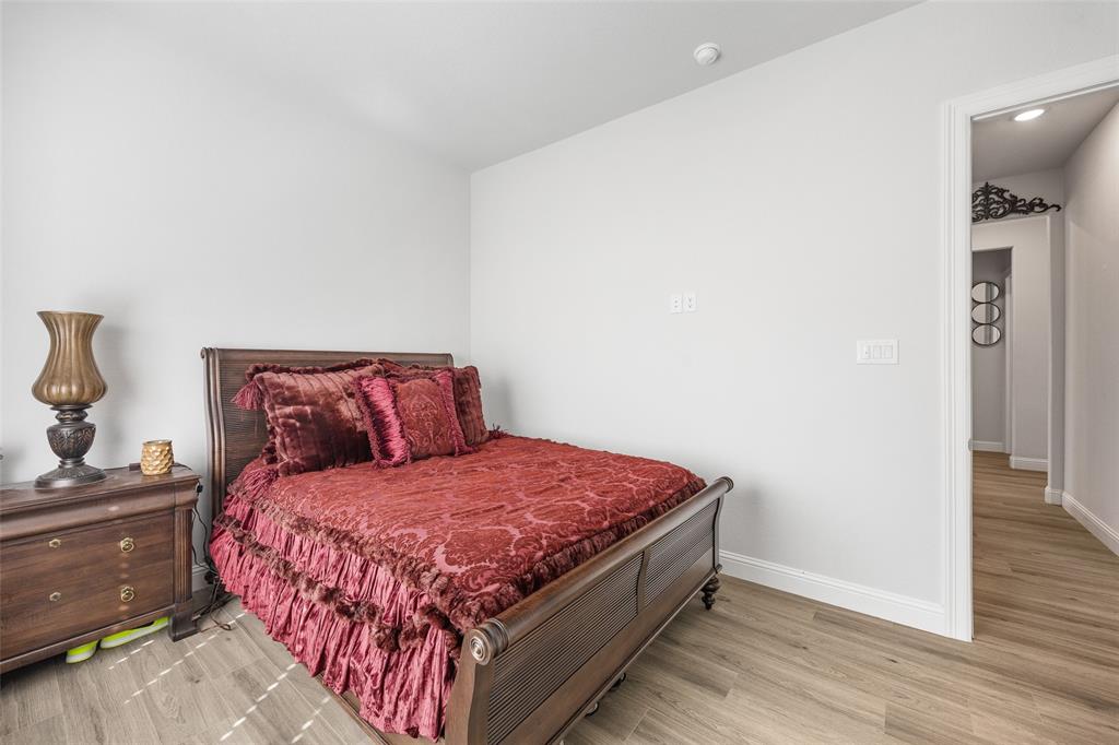 Lakes of River Trls East - Residential