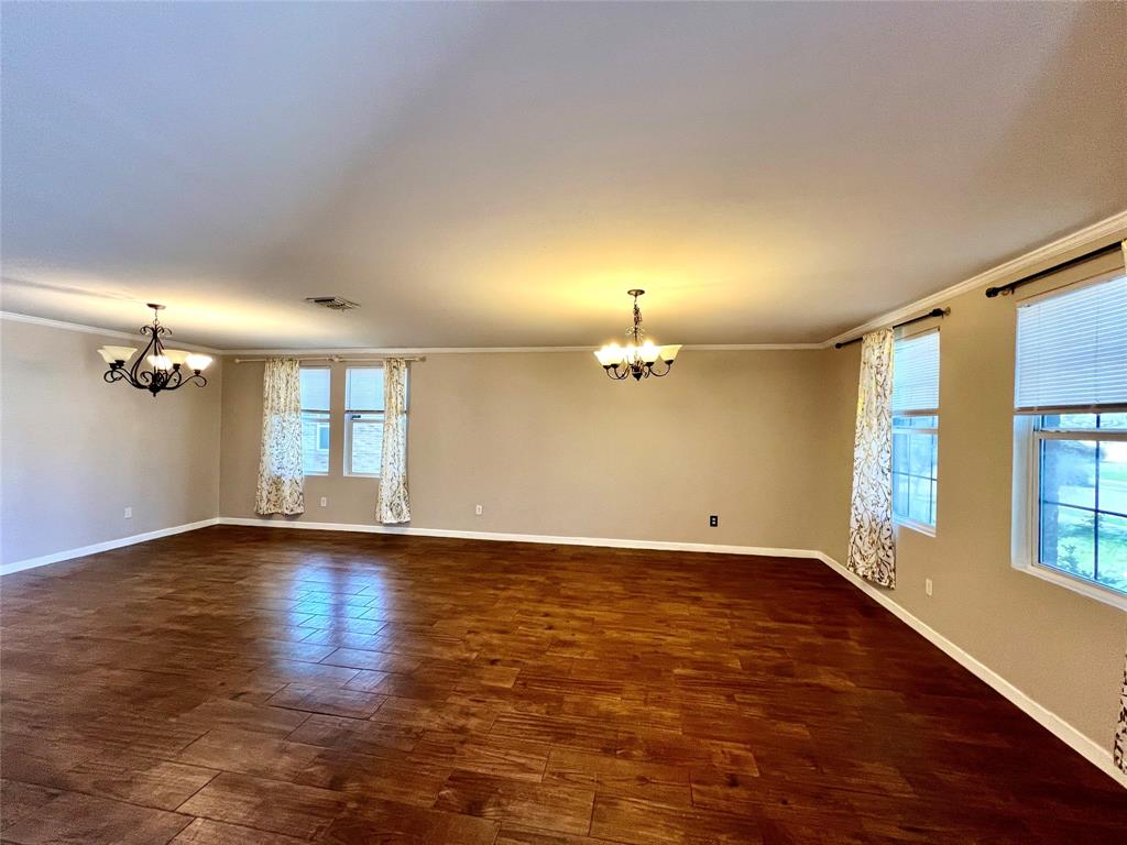 608 Marbury Way