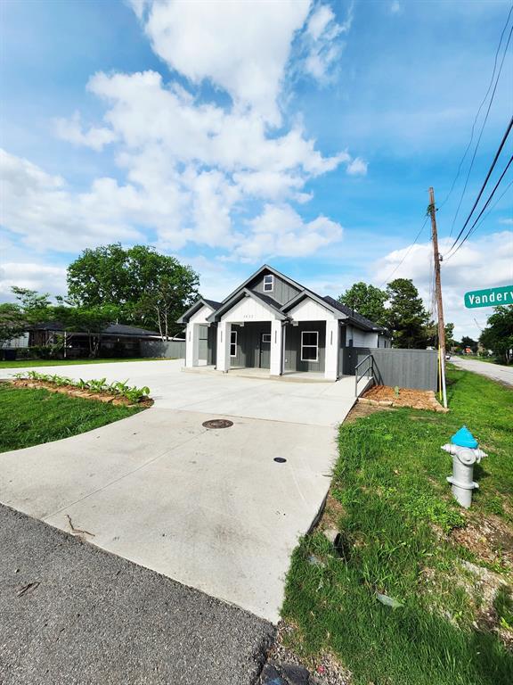 3822 Vandervort Drive