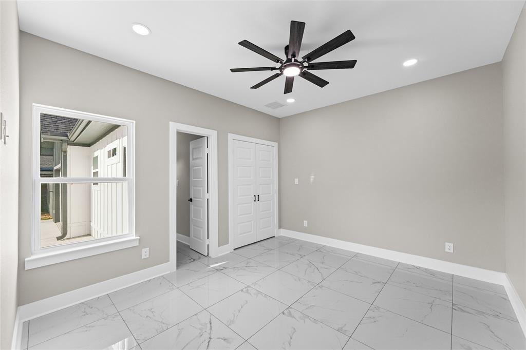 Spring Dell - Residential