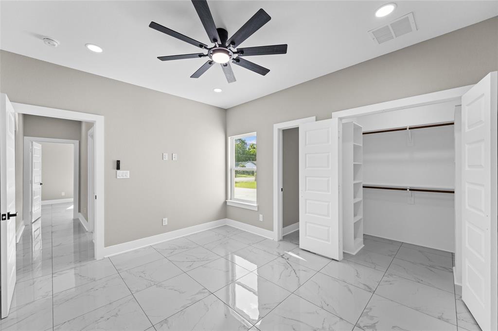Spring Dell - Residential