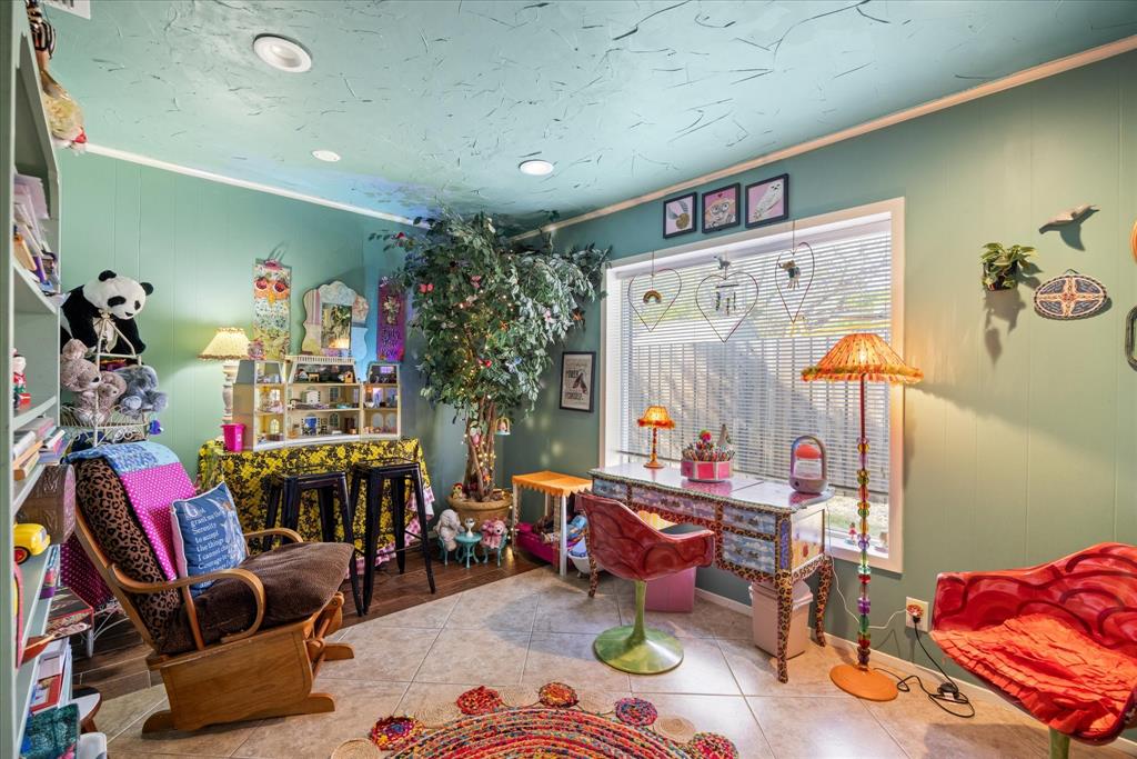 Lambert - Commercial Sale