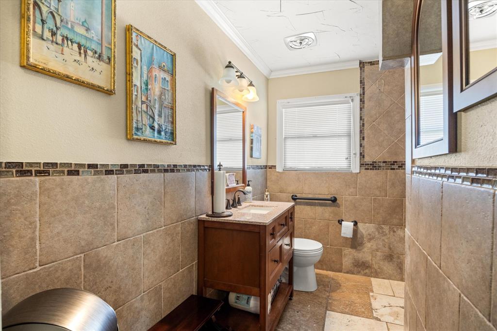 Lambert - Commercial Sale