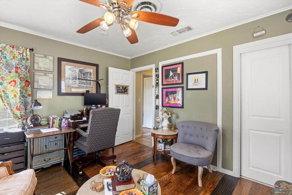 Lambert - Commercial Sale