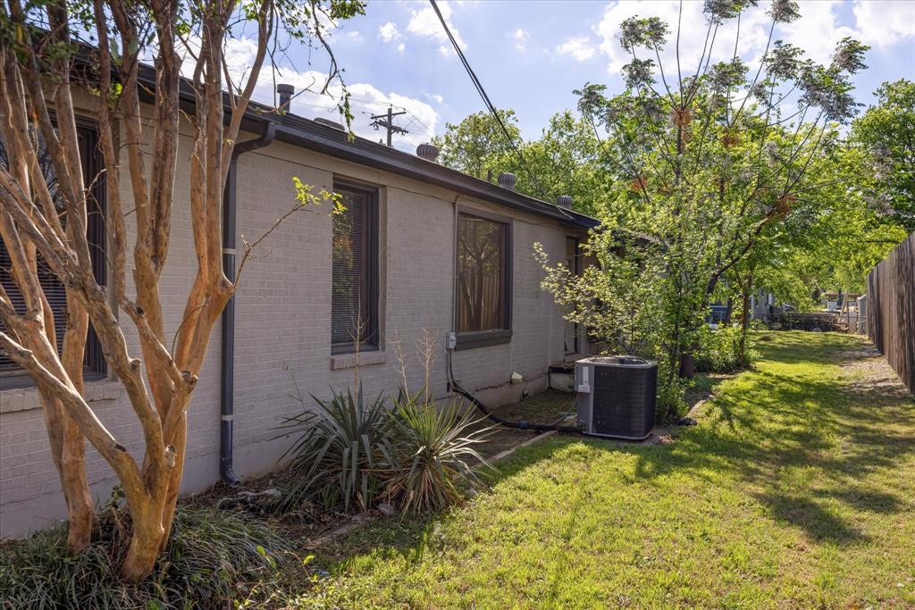 Lambert - Commercial Sale