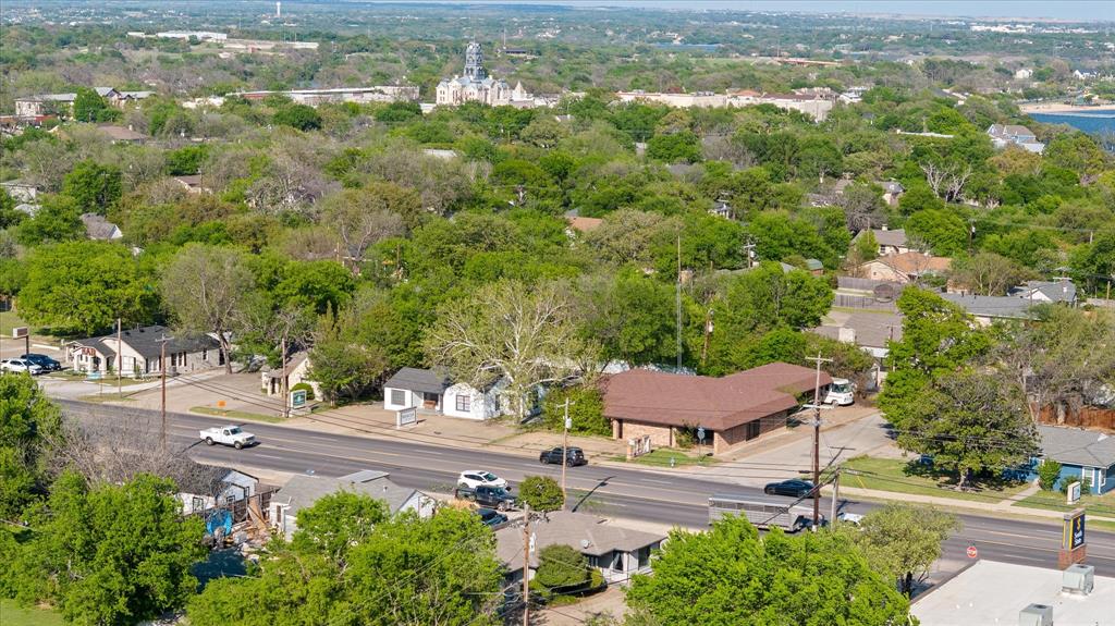 Lambert - Commercial Sale