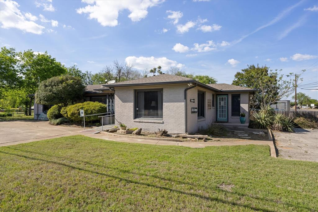 Lambert - Commercial Sale