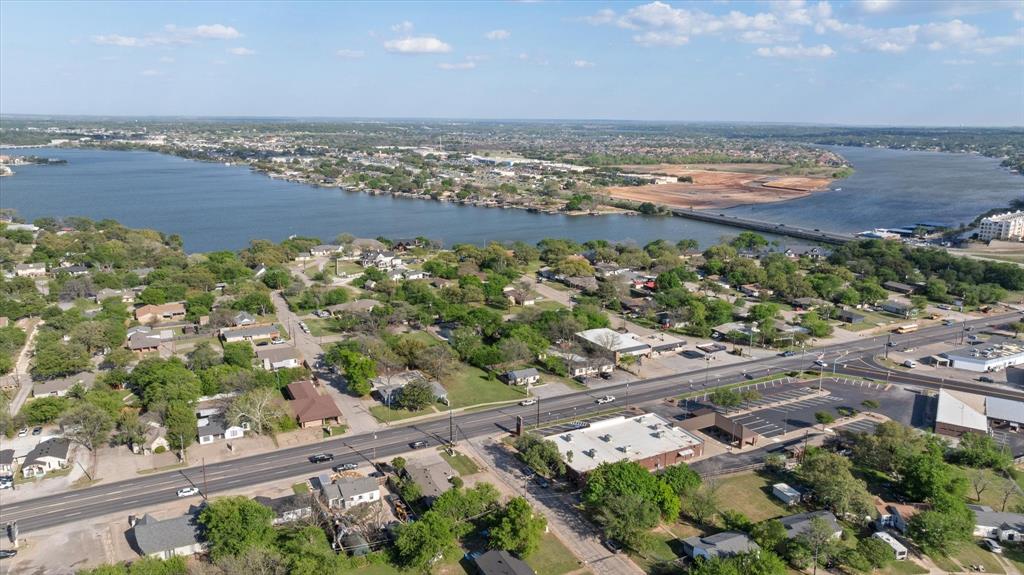 Lambert - Commercial Sale