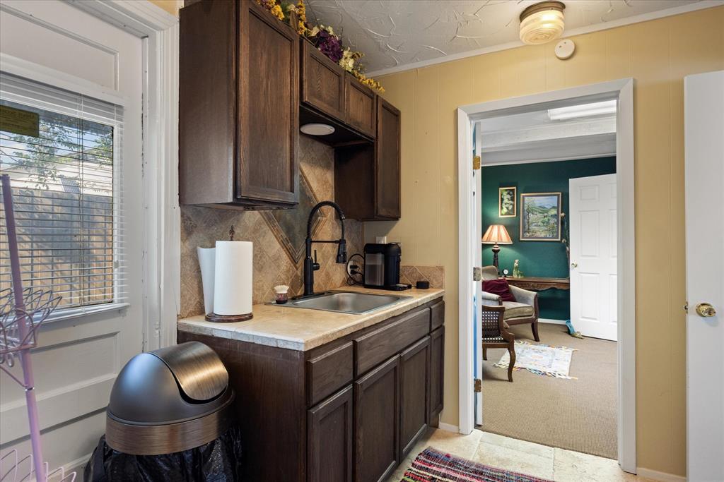 Lambert - Commercial Sale