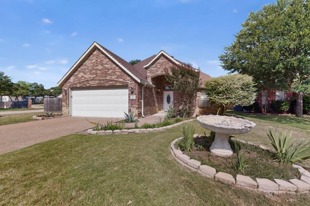1901 Bentwood Court