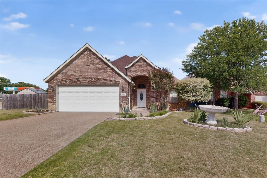 1901 Bentwood Court