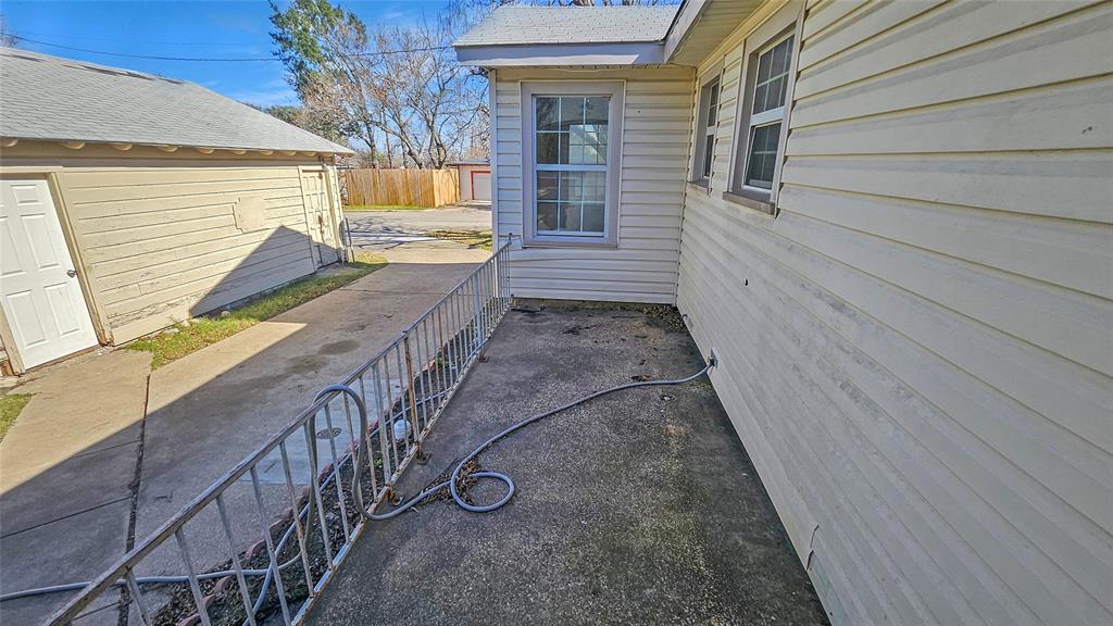 Buhlers Add 02 Instl - Residential