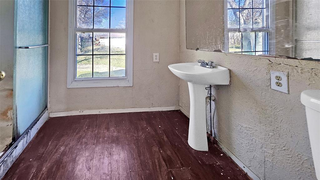 Buhlers Add 02 Instl - Residential