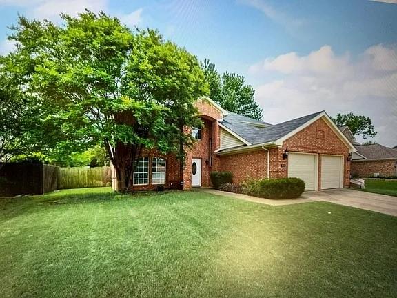Photo 1 of 4 — 322 Ashley Oak Lane, Lake Dallas, TX 75065