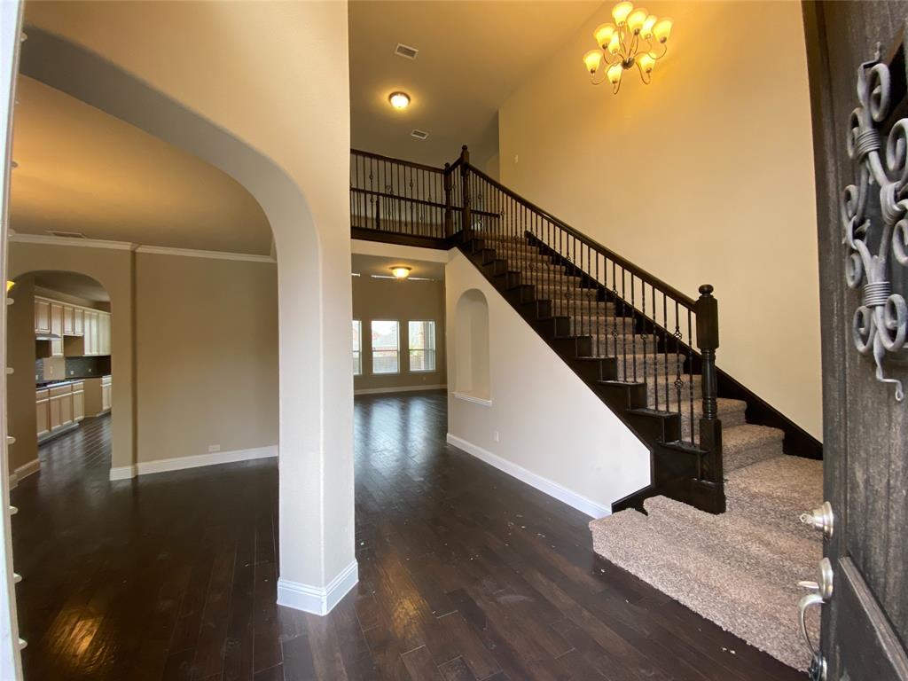 927 Bentley Drive