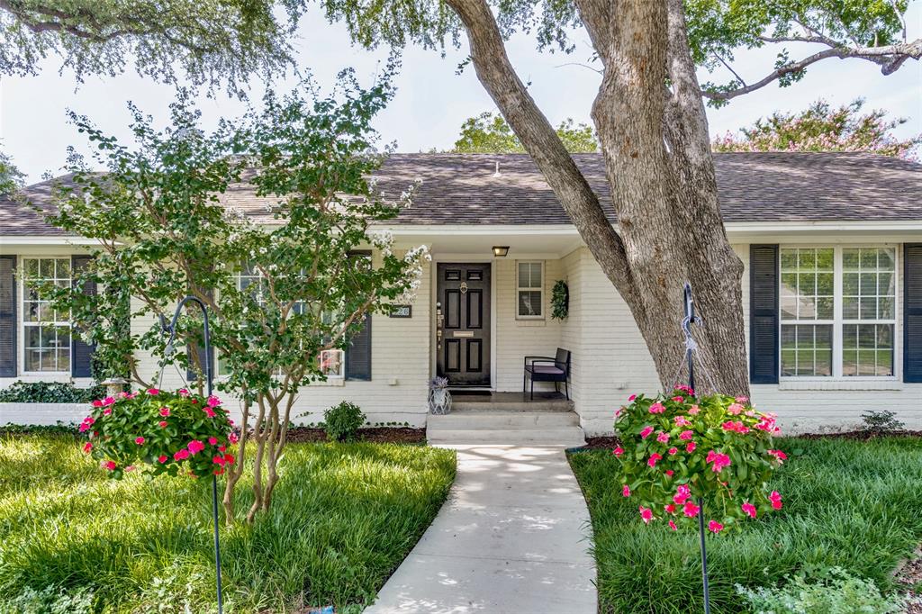 926 Teakwood Drive