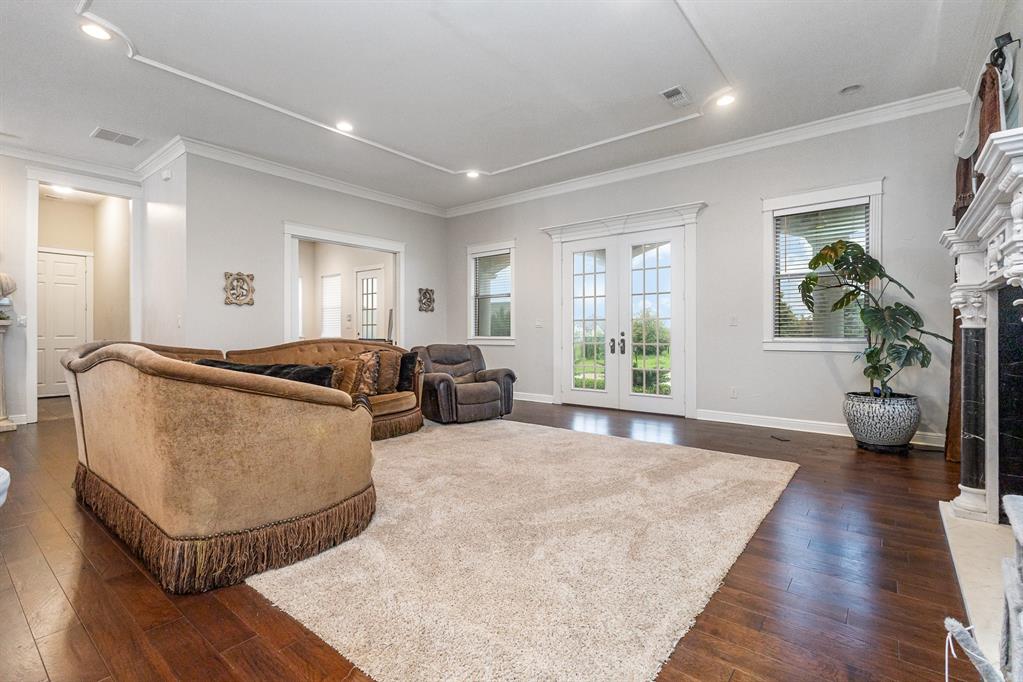 4455 Lake Breeze Drive