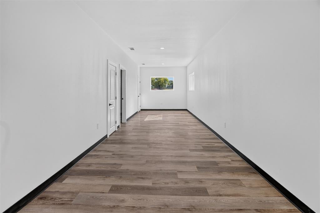 4334 Burleson Retta