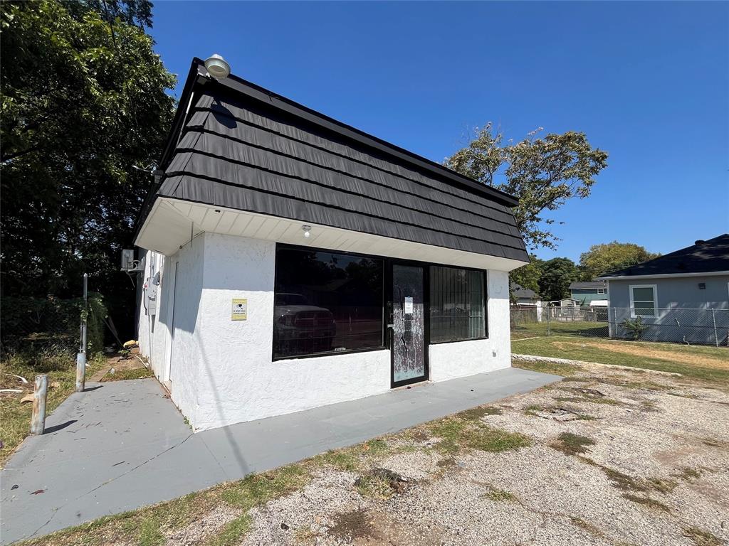 Montrose - Commercial Lease