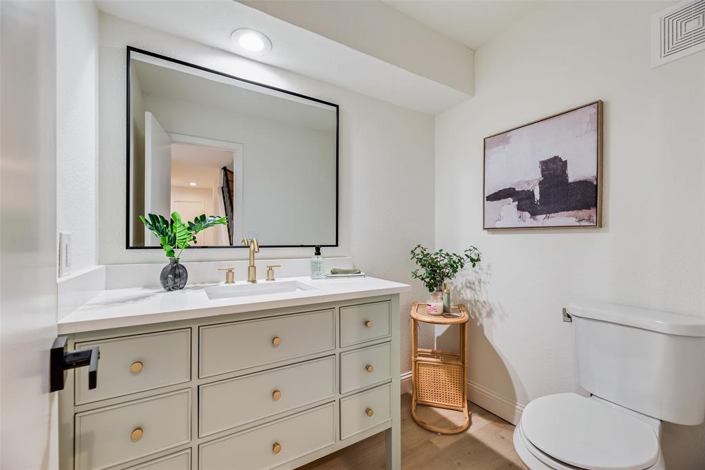 White Rock West Condo - Residential