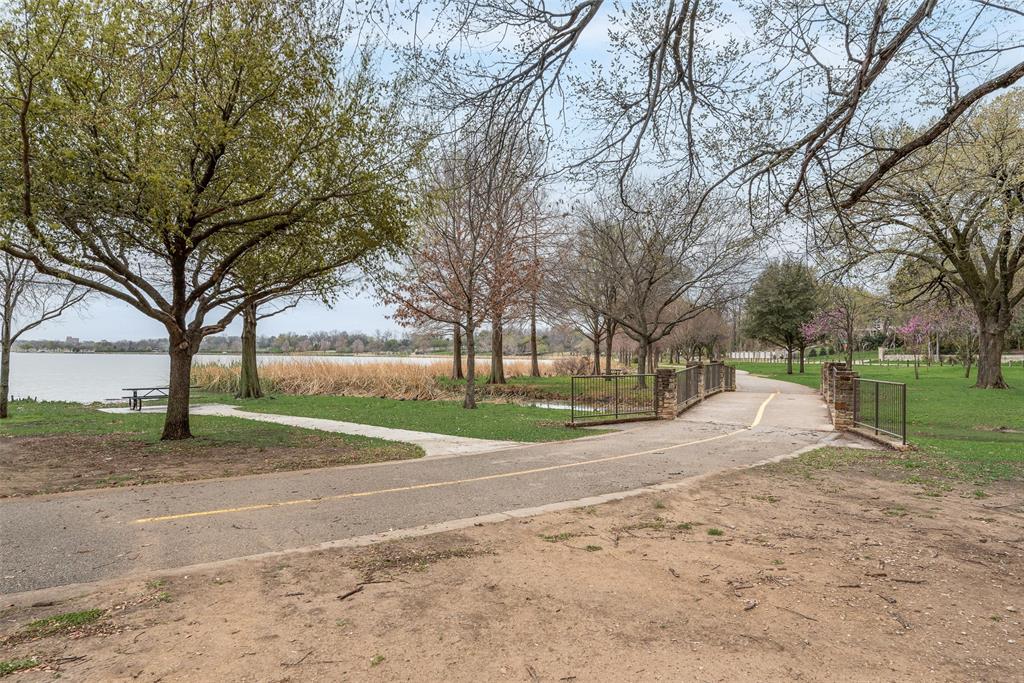 White Rock West Condo - Residential