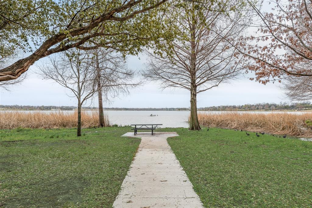 White Rock West Condo - Residential