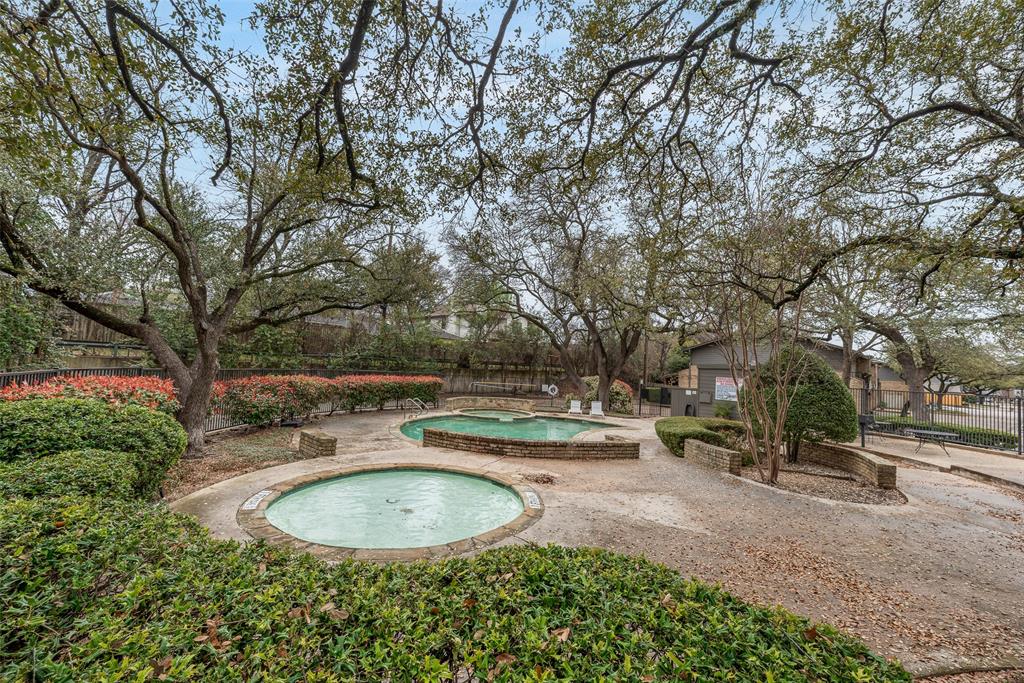 White Rock West Condo - Residential