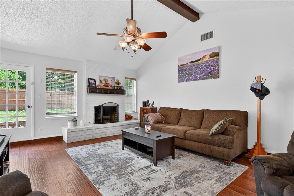 4711 Ridgeline Drive