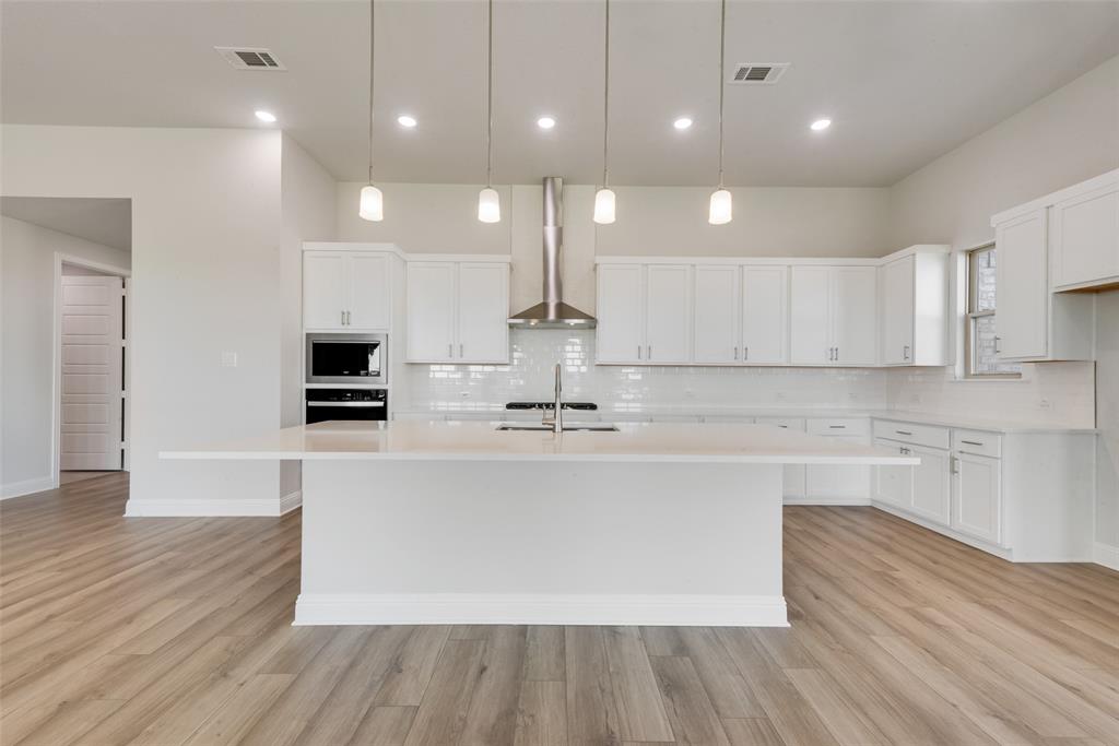 2905 Spring Valley Way