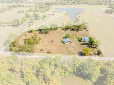 A home in Powderly