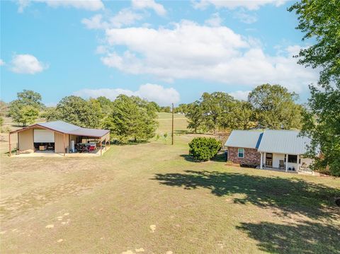 A home in Powderly