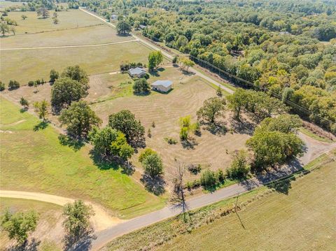 A home in Powderly